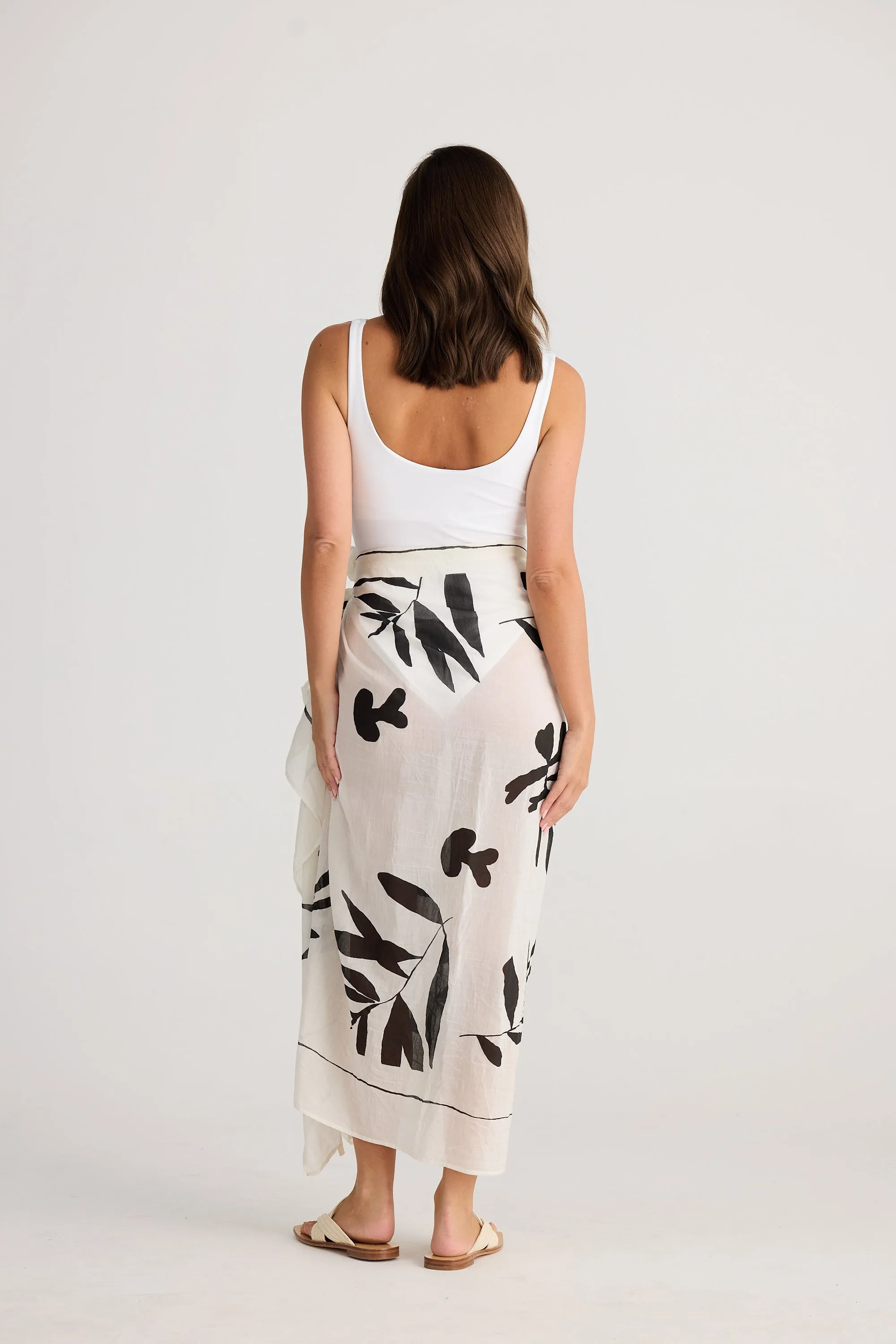 Poko Sarong - Passion Flower Black - Cotton Silk