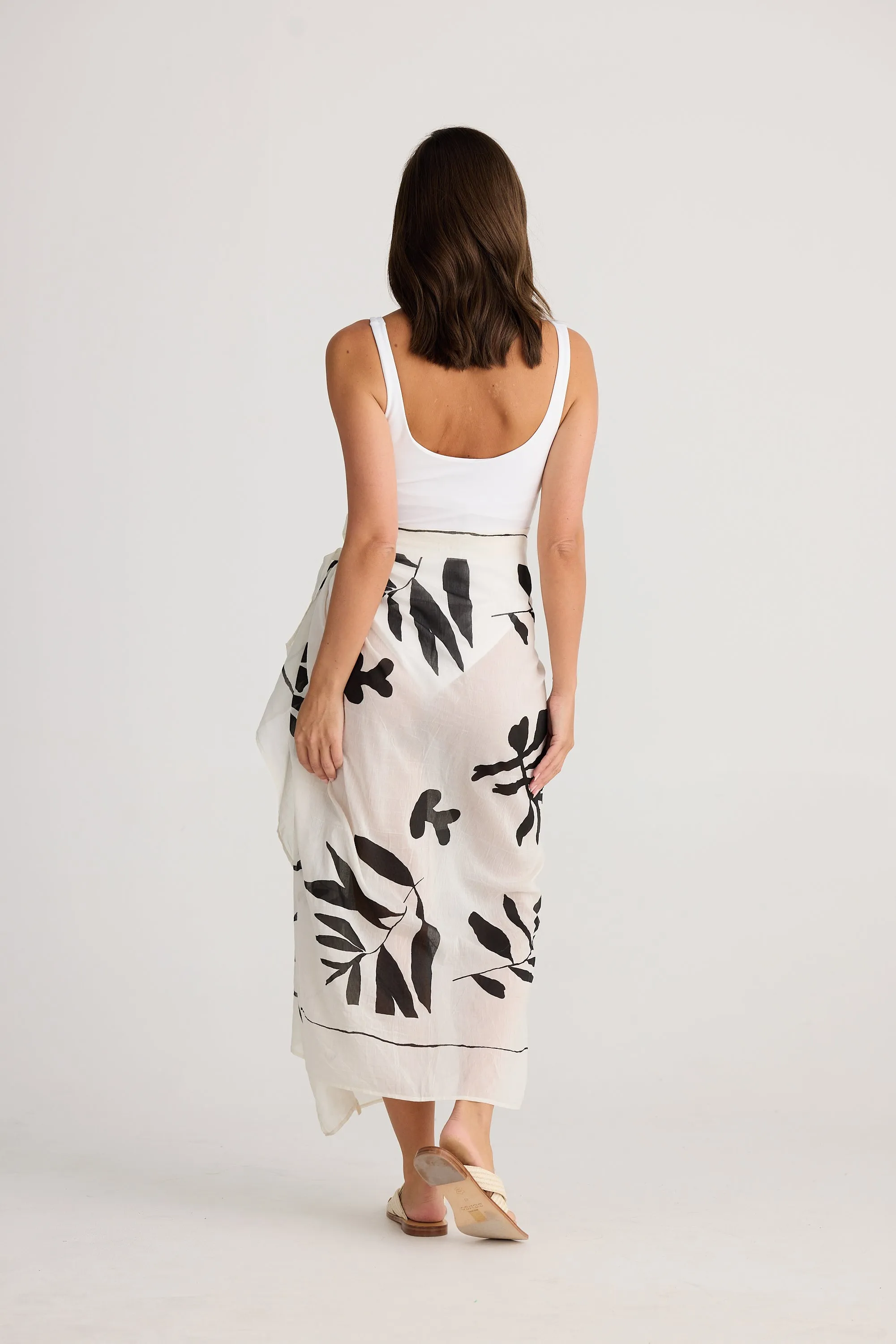 Poko Sarong - Passion Flower Black - Cotton Silk